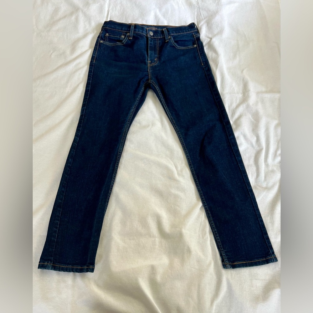 Levi's Skinny Jeans Mid Rise. Women’s        W 30 L 29